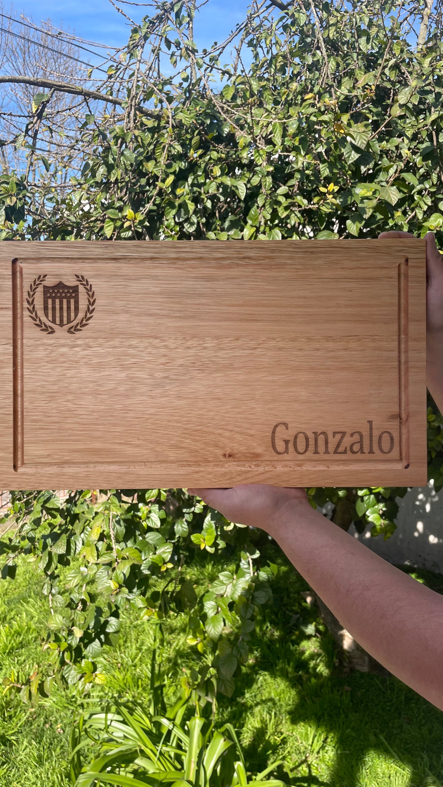 Tabla de asado personalizada con cubiertos